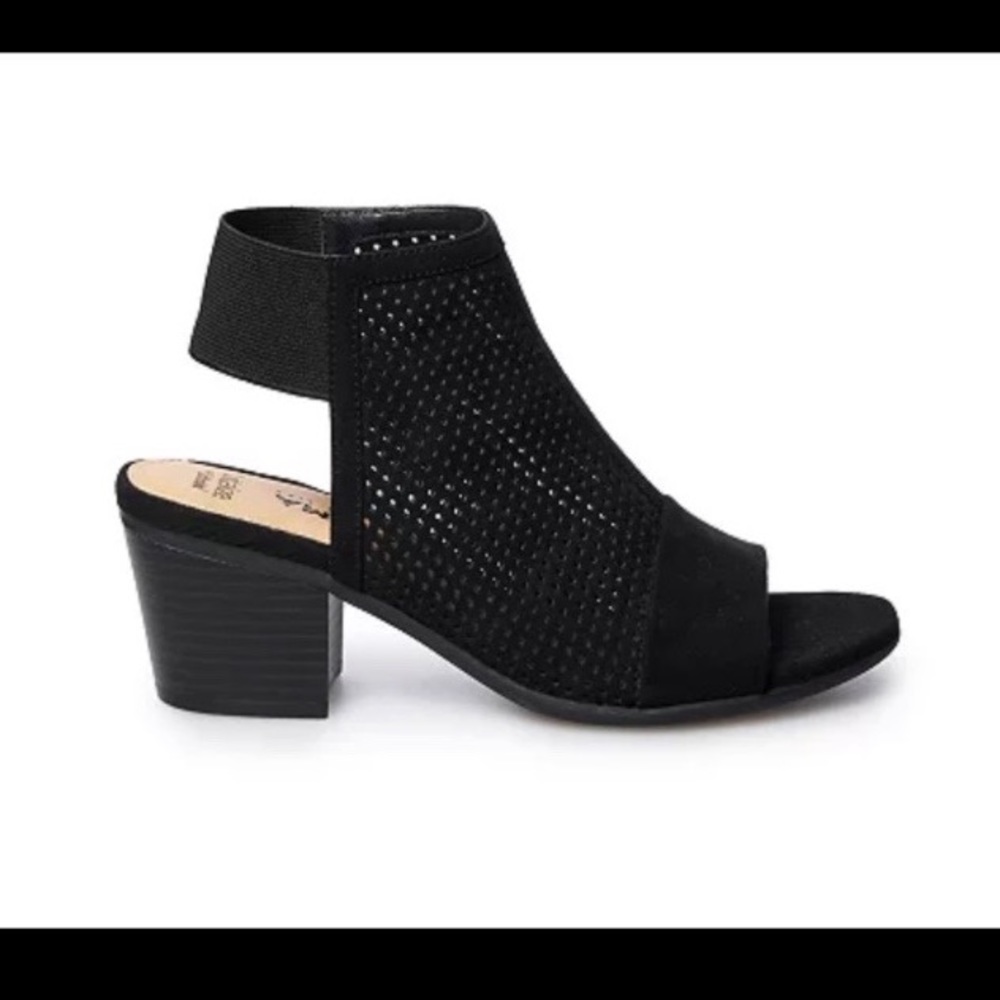 *NWT* Sonoma Goods For Life Hostel Women's Ankle Boots
